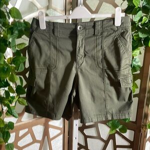 Style & Co. Comfort Waist Cargo Shorts, Olive, Size 12